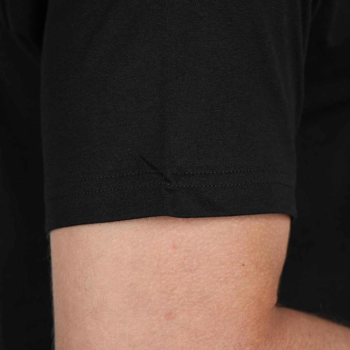 Men's Cotton Signature Print Slim Fit Tee S - Shop Giordano