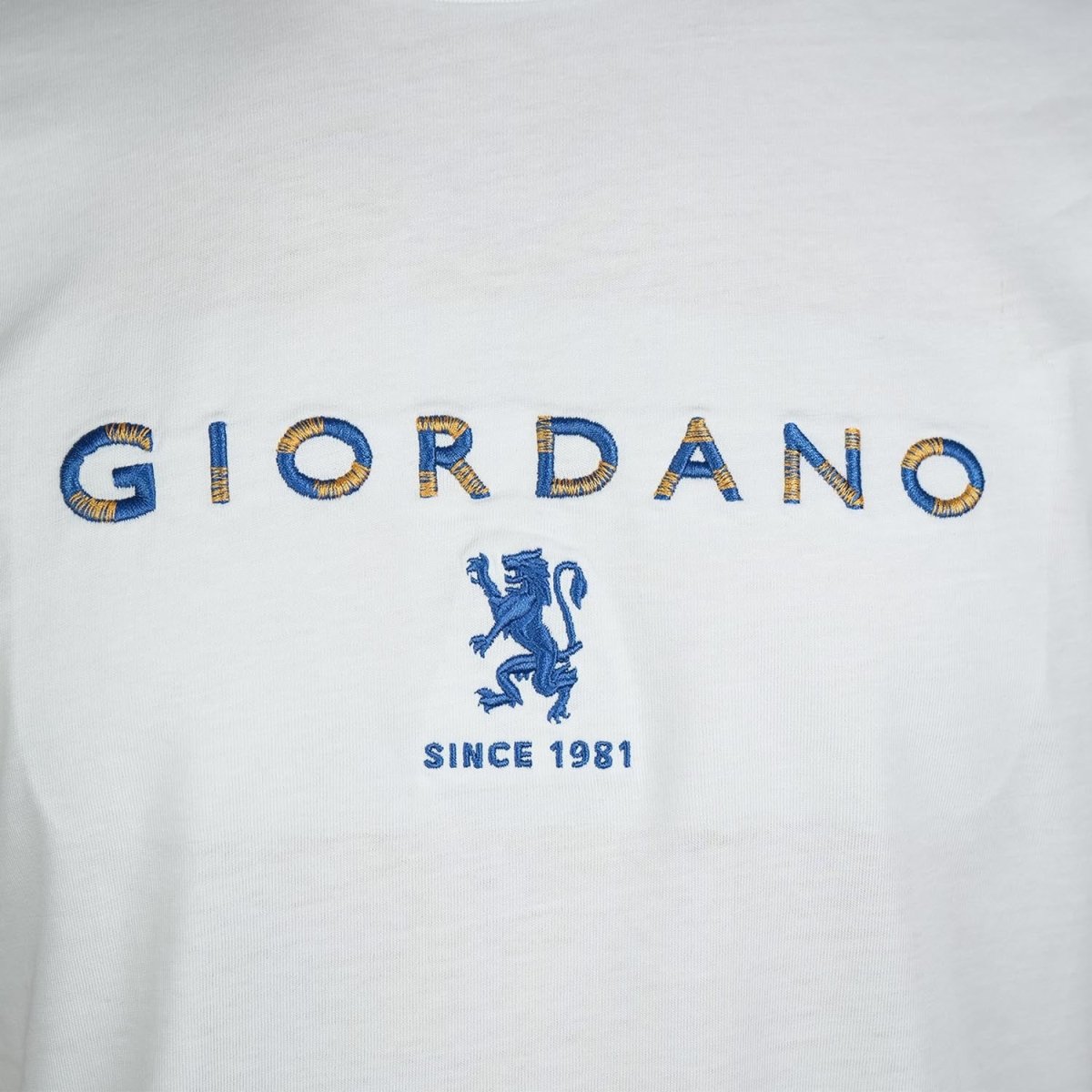 Men's Cotton Signature Print Slim Fit Tee S - Shop Giordano