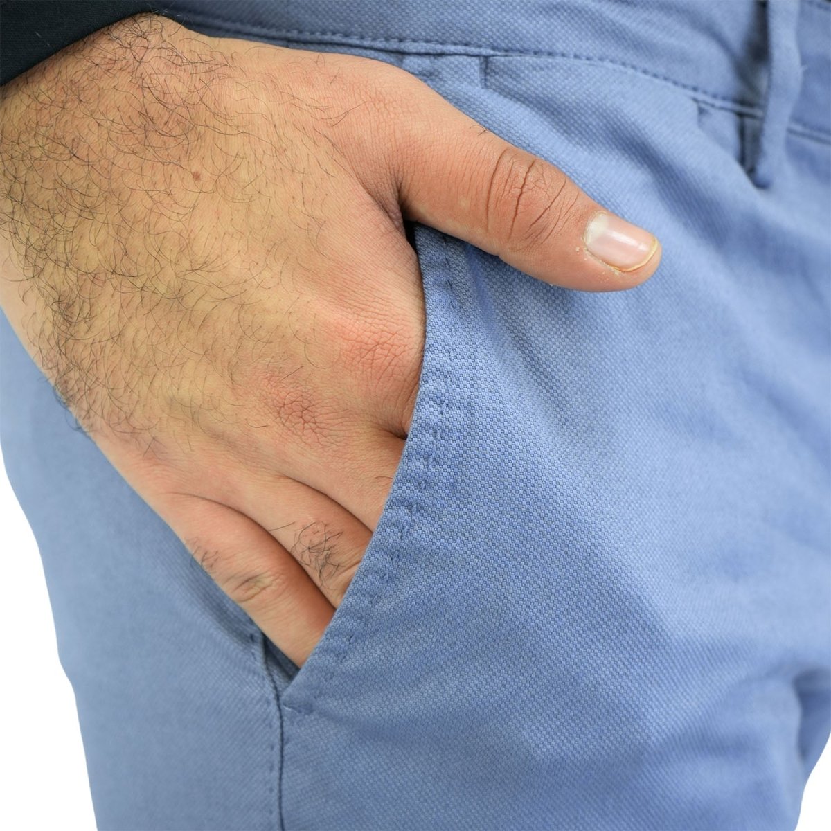 Men's Cotton Spandex Twill Low Rise Slim Fit Khakis - Giordano