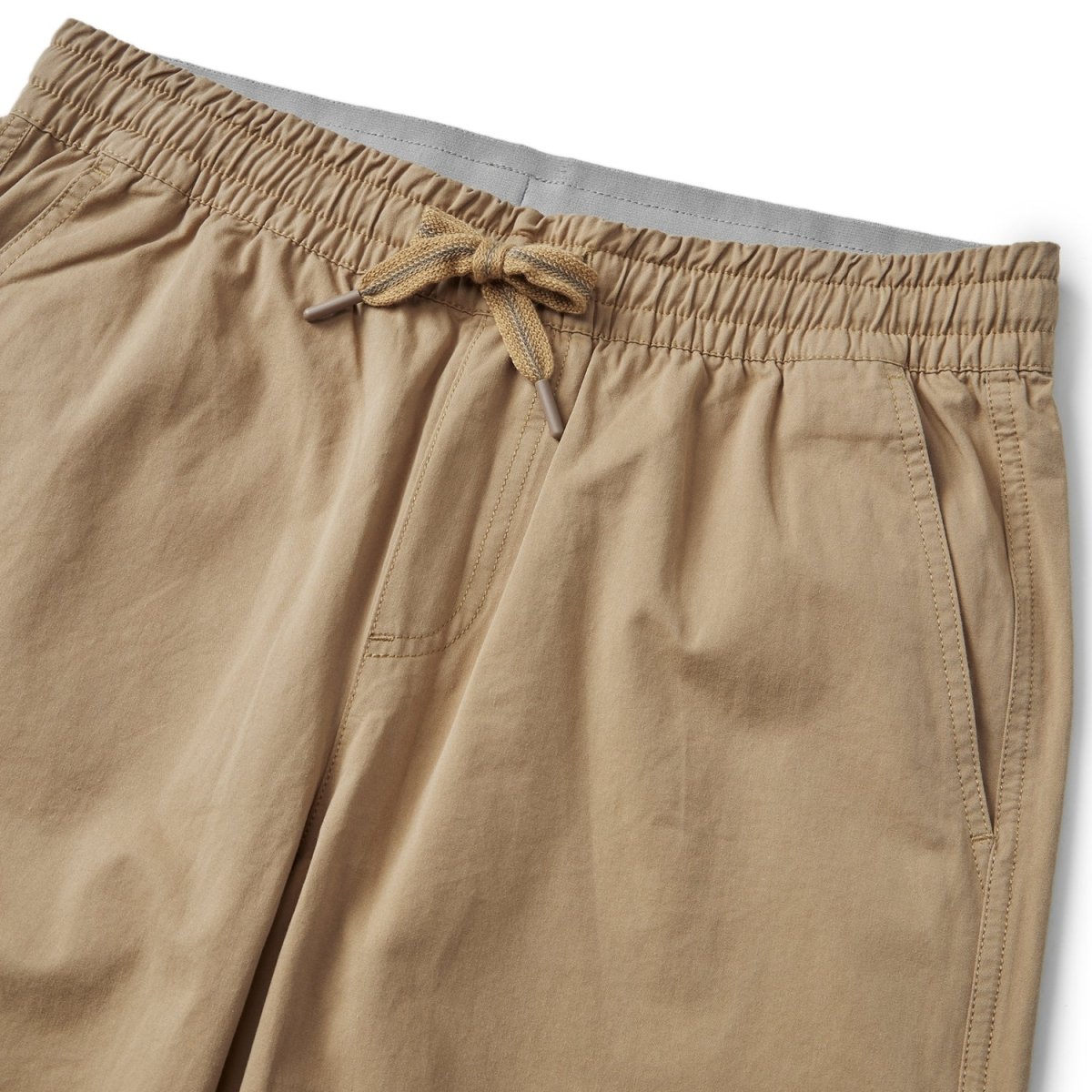 Men's Cotton Twill Bermuda Shorts: Slim Fit, Elastic Waist, Ultimate Comfort - Giordano