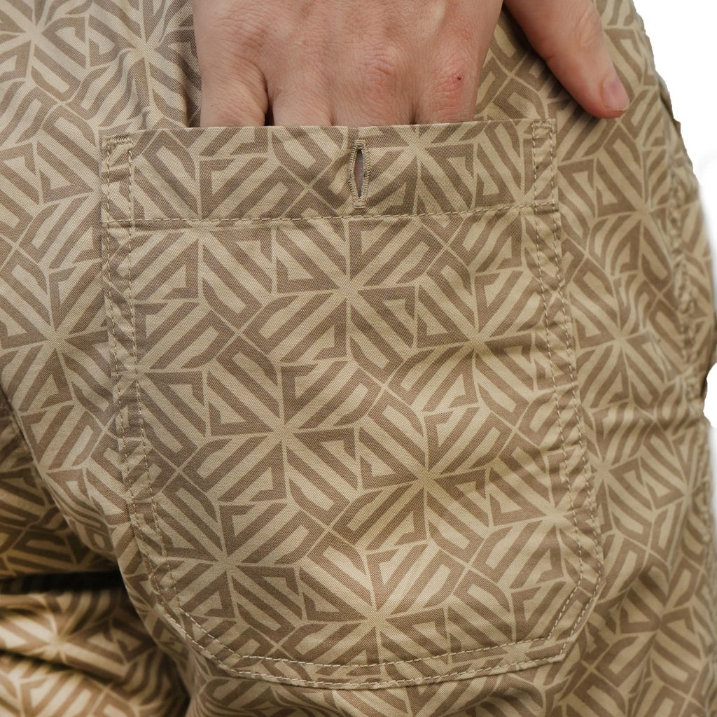 Men's Cotton Twill Bermuda Shorts: Slim Fit, Elastic Waist, Ultimate Comfort S - Shop Giordano