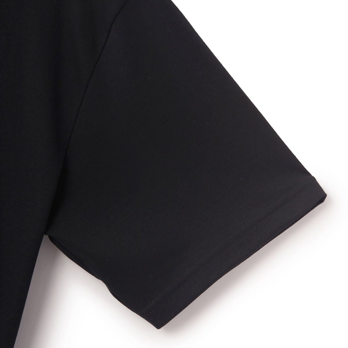 Giordano Men's Crewneck Liquid Touch Tee - Relaxed Fit - Premium Tee