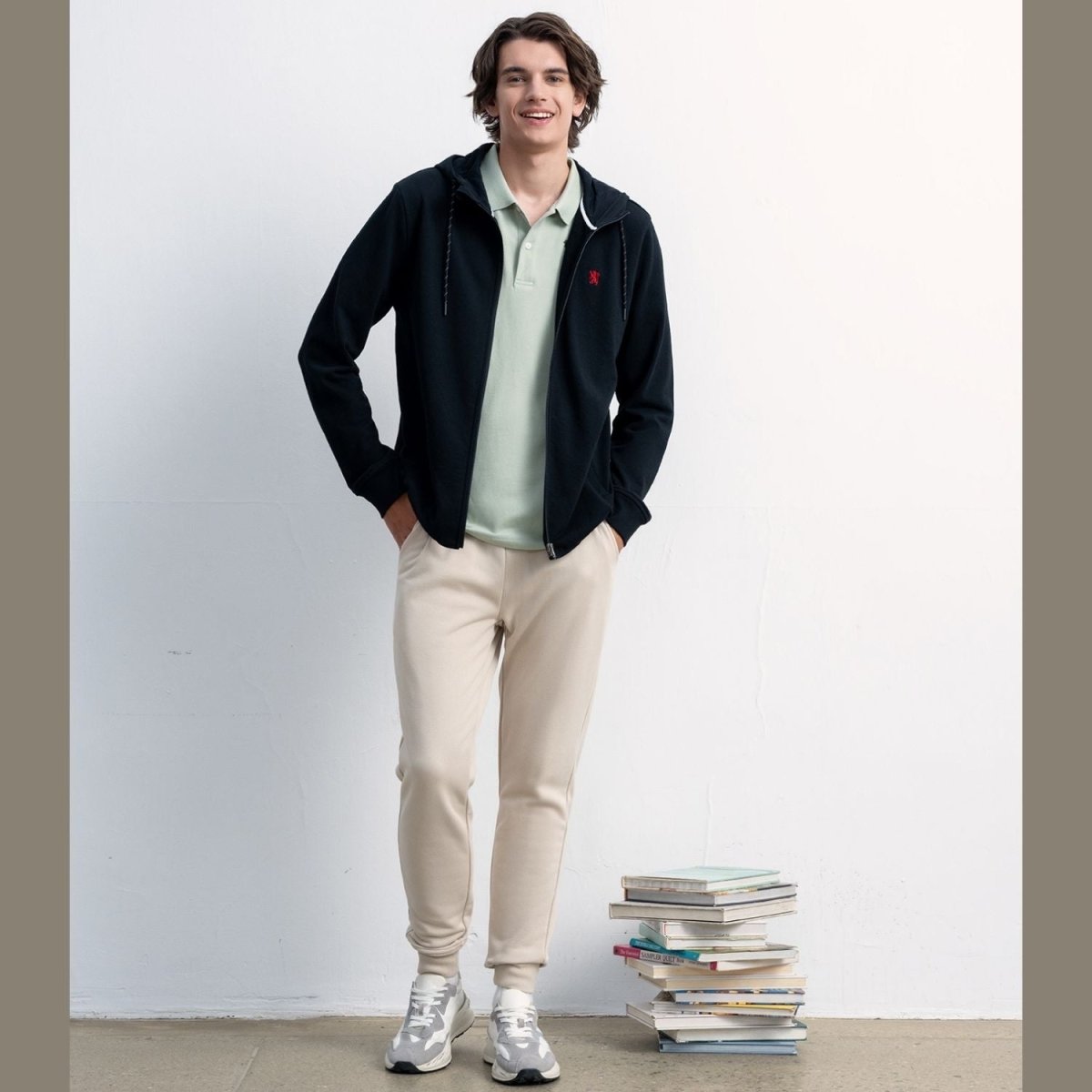 Men's French Terry Jogger Pants - Slim Fit, Elastic Waist, Comfortable & Stylish S - Shop Giordano