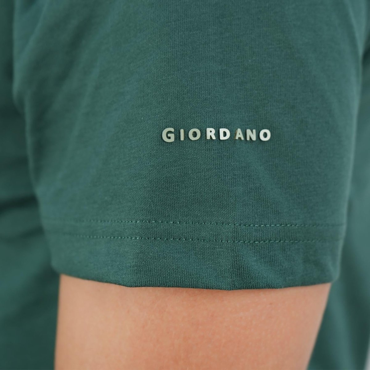 Men's Giordano Cotton Crewneck Slim Fit Tee - Short Sleeve - Giordano