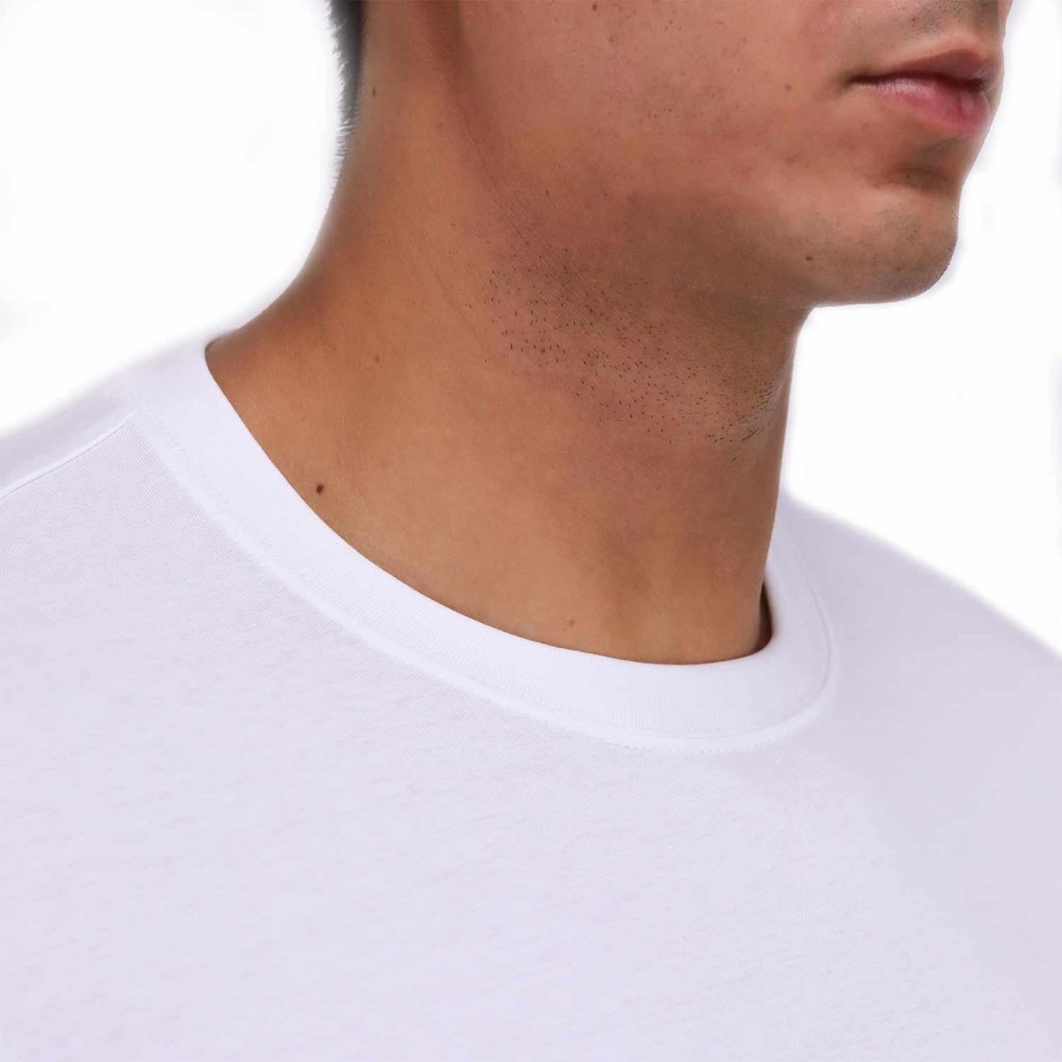 Men's Giordano Slim Fit Tee: Signature Print, 100% Cotton Jersey - Giordano
