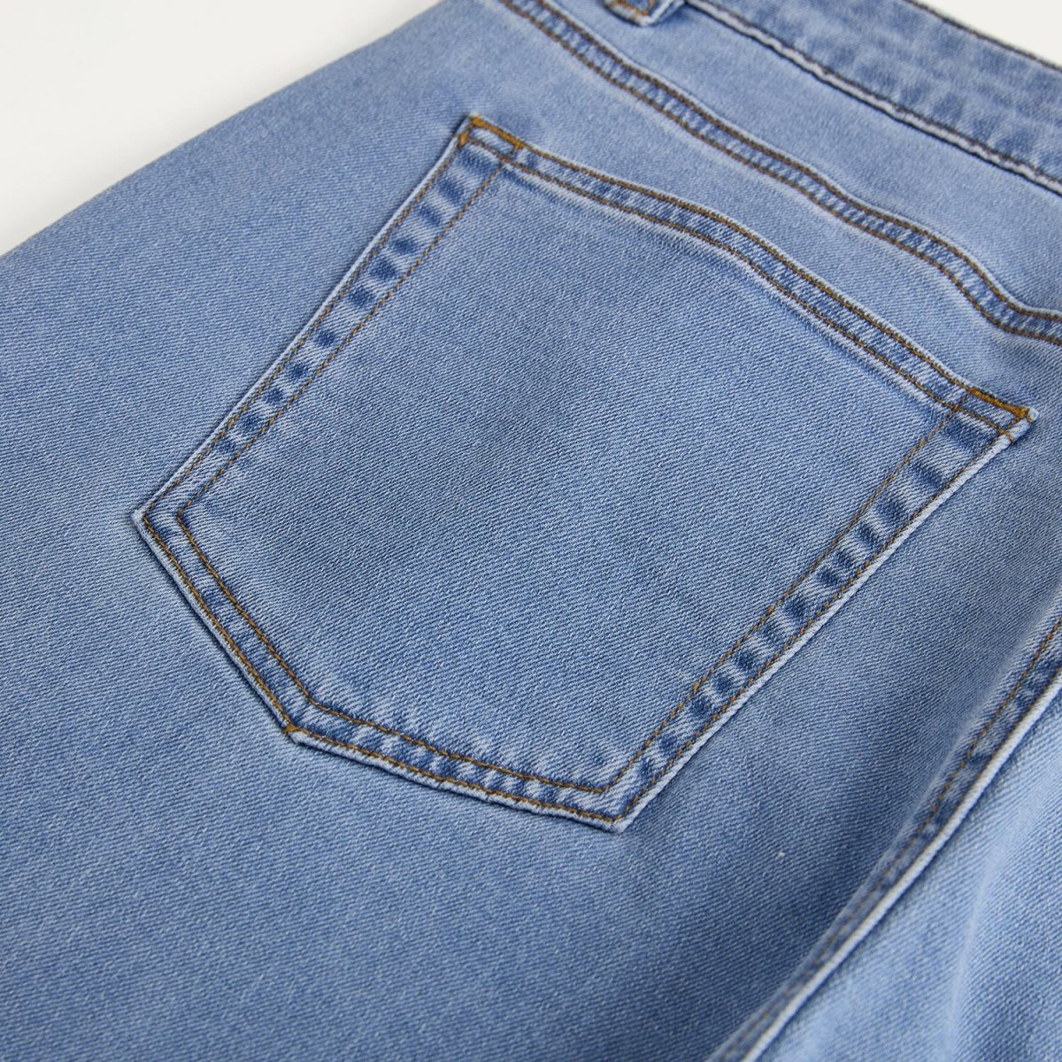 Men's Mid - Rise Regular Fit Denim Jeans 31 - Shop Giordano