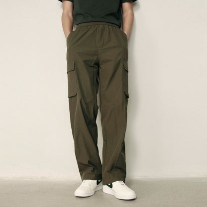 Men's Nylon - Cotton Plain Weave Regular Fit Pant | Korea Collection - Giordano