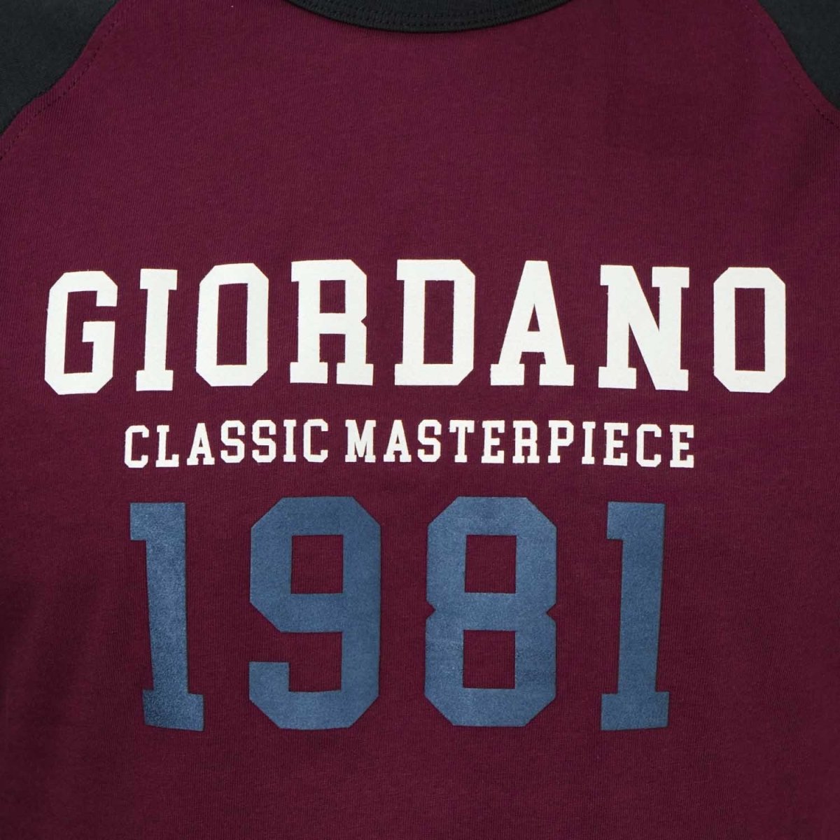 Giordano Men's Print Slim Fit Cotton Jersey Reglan Tee - Premium Tee