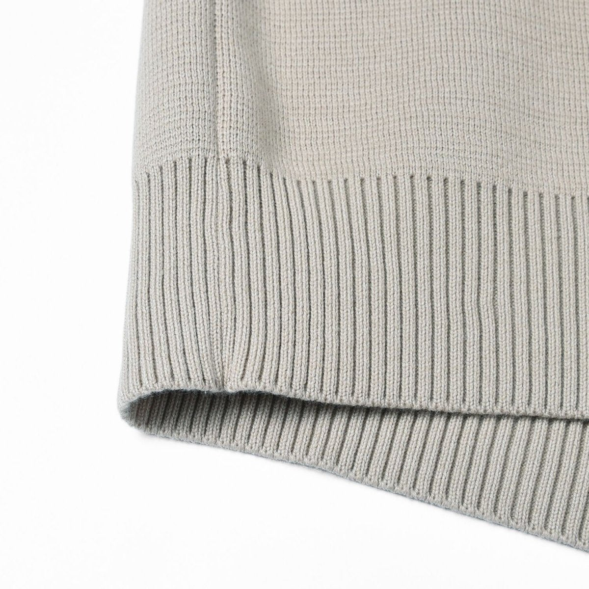 Men’S Relaxed Fit Mock Neck Half - Zip Textured Sweater S - Shop Giordano