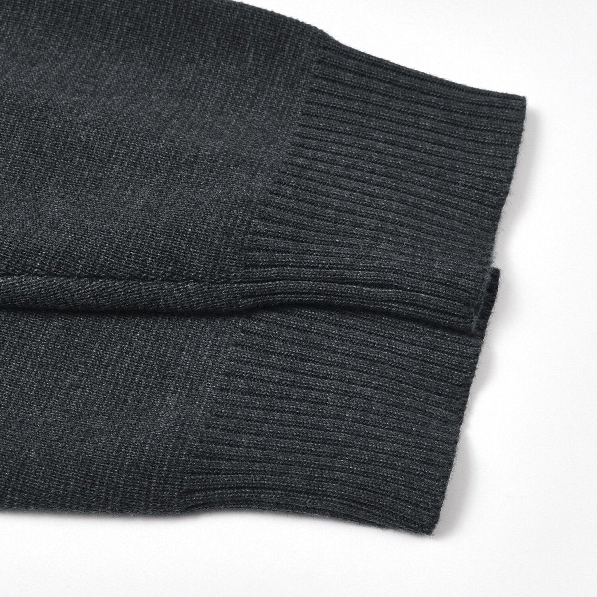 Men’S Relaxed Fit Mock Neck Half - Zip Textured Sweater S - Shop Giordano