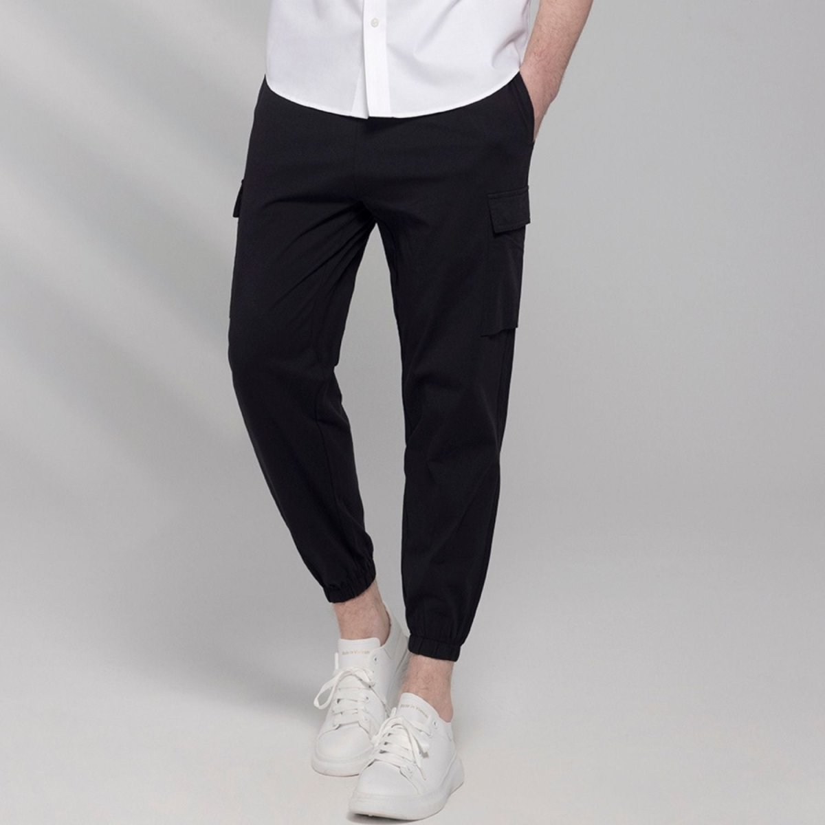 Giordano Men's Relaxed Tapered Fit Joggers - Premium Joggers