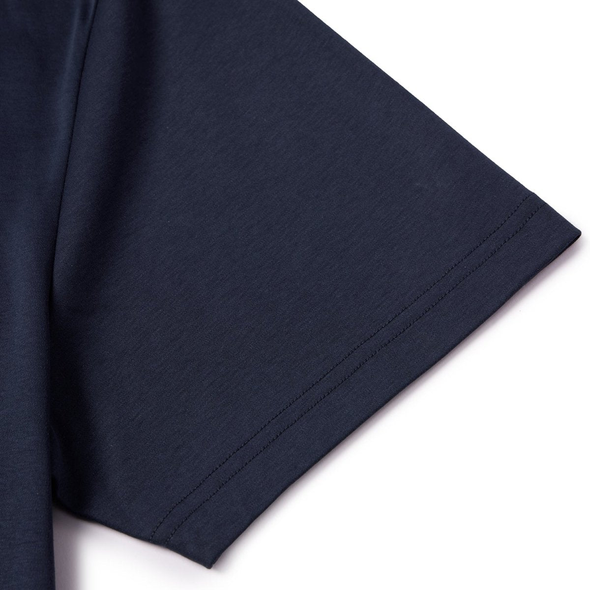 Men's Slim Fit Liquid Touch Smart Collar Tee - Giordano
