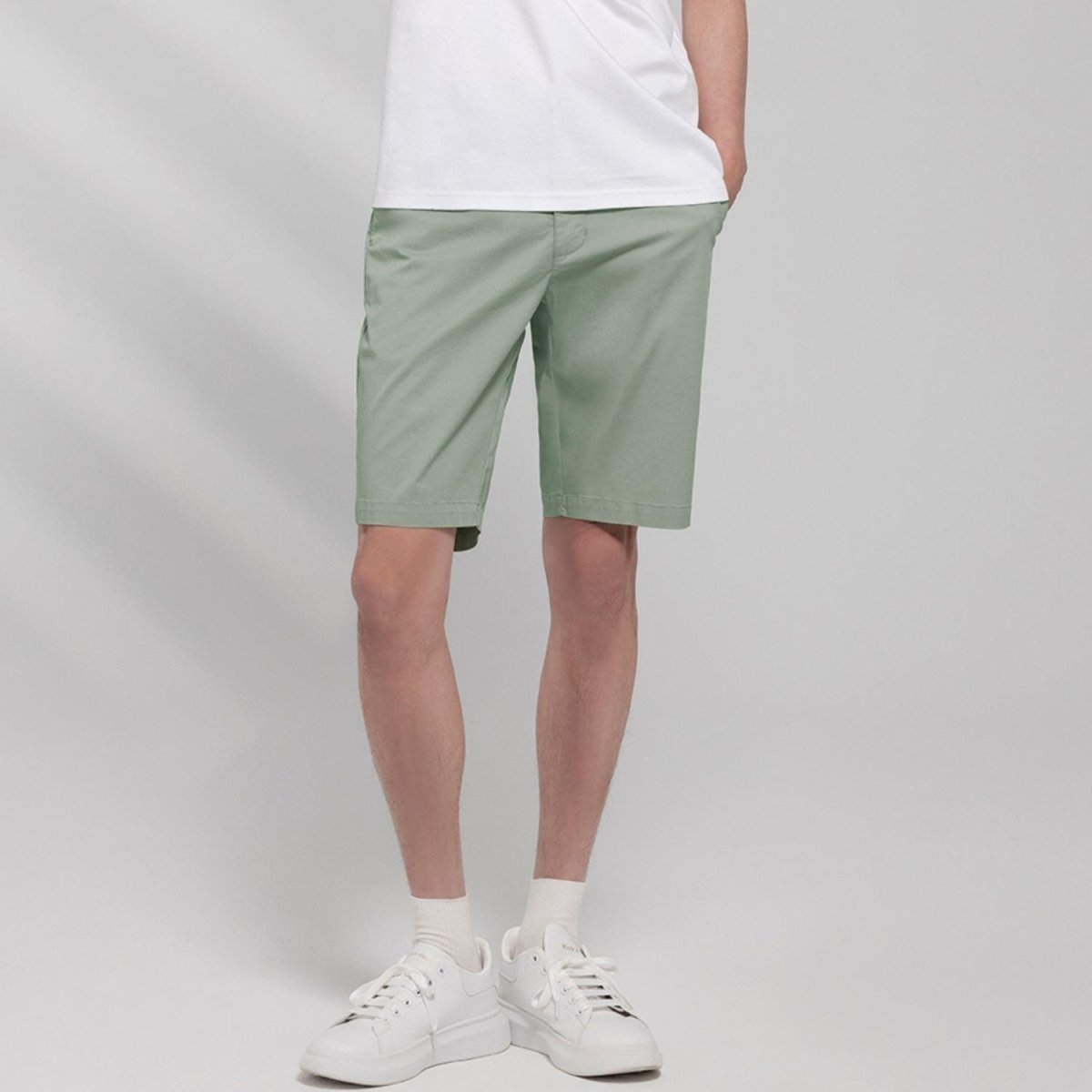 Men's Slim Fit Twill Shorts - Comfortable & Flexible - Giordano