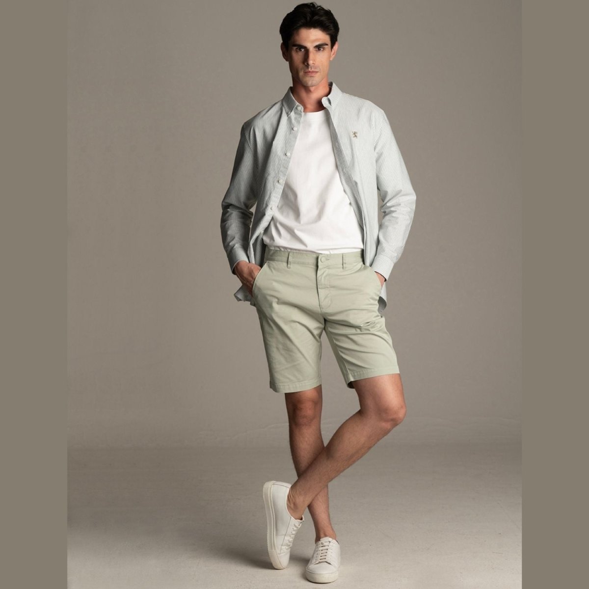 Men's Slim Fit Twill Shorts - Comfortable & Flexible - Giordano