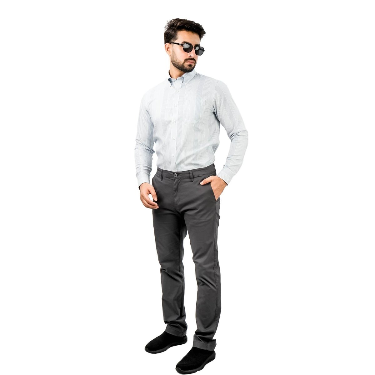 Men's Slim Tapered Khakis - Giordano