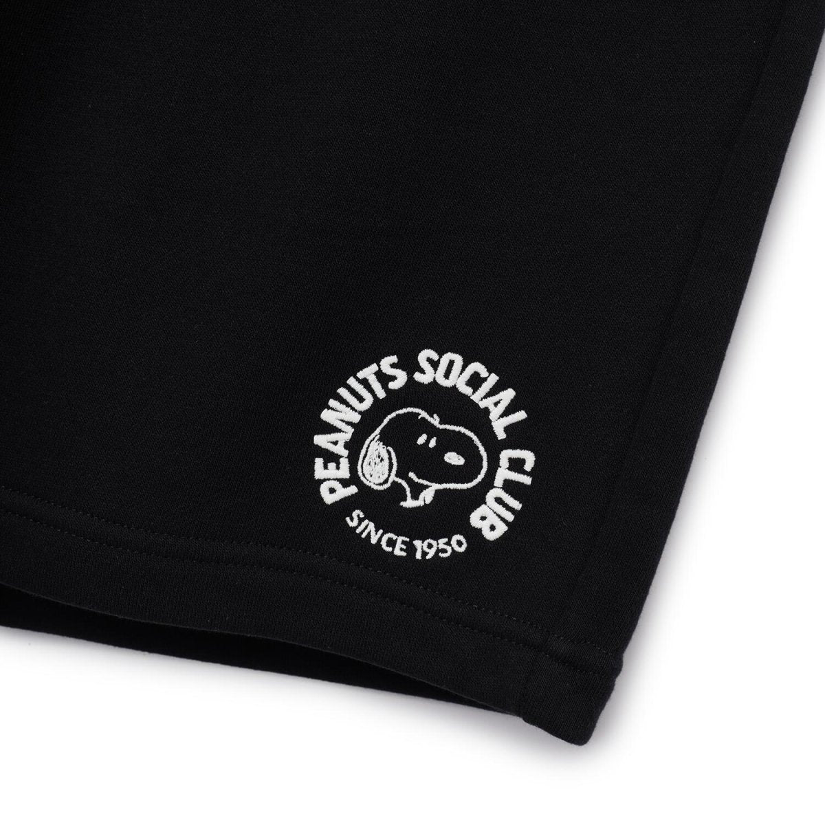Men's Snoopy Peanuts French Terry Shorts: Relaxed Fit, Ultimate Comfort - Giordano