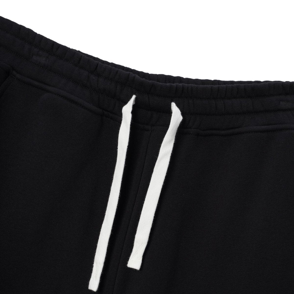 Men's Snoopy Peanuts French Terry Shorts: Relaxed Fit, Ultimate Comfort - Giordano