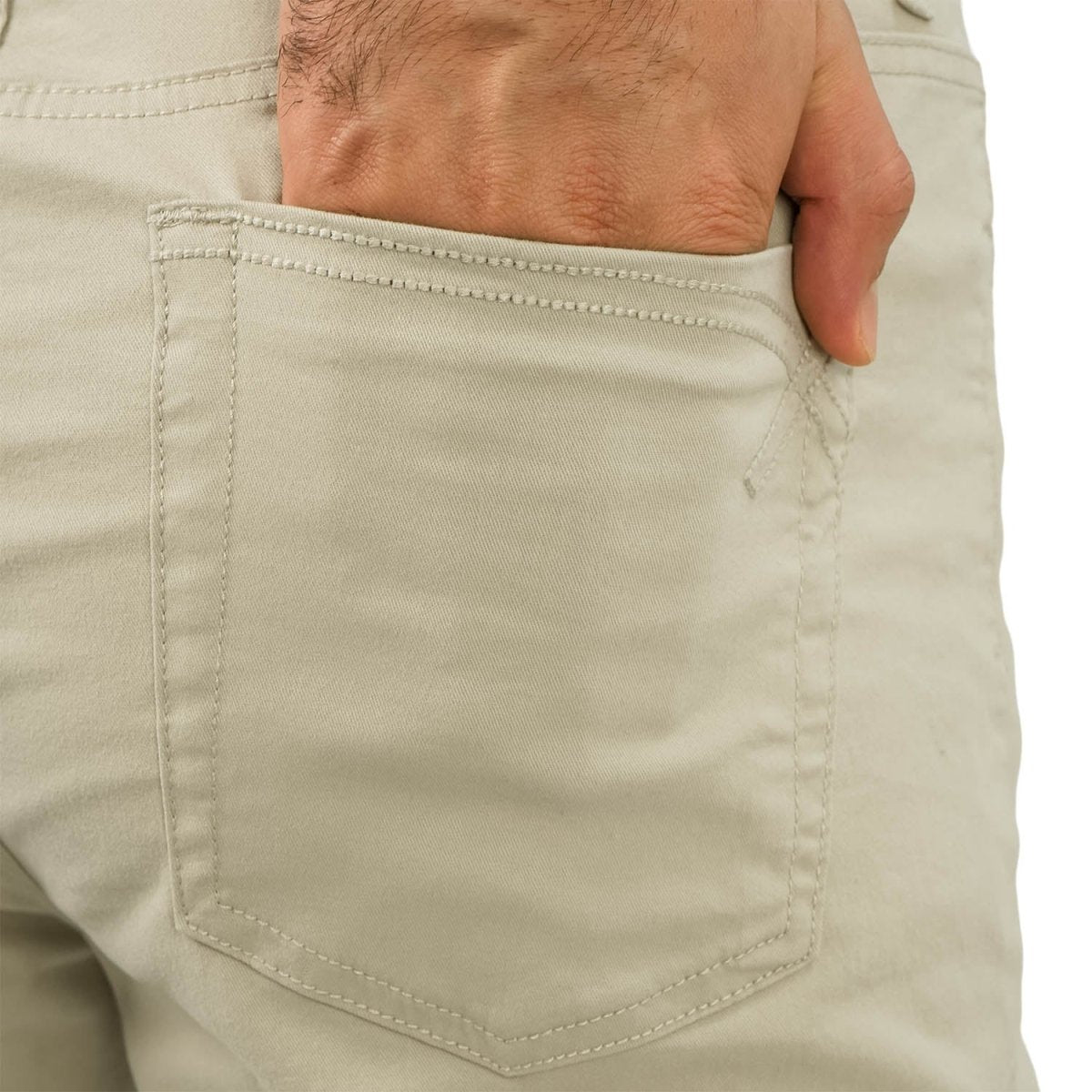 Men's Stretch Twill Khakis 30 - Shop Giordano