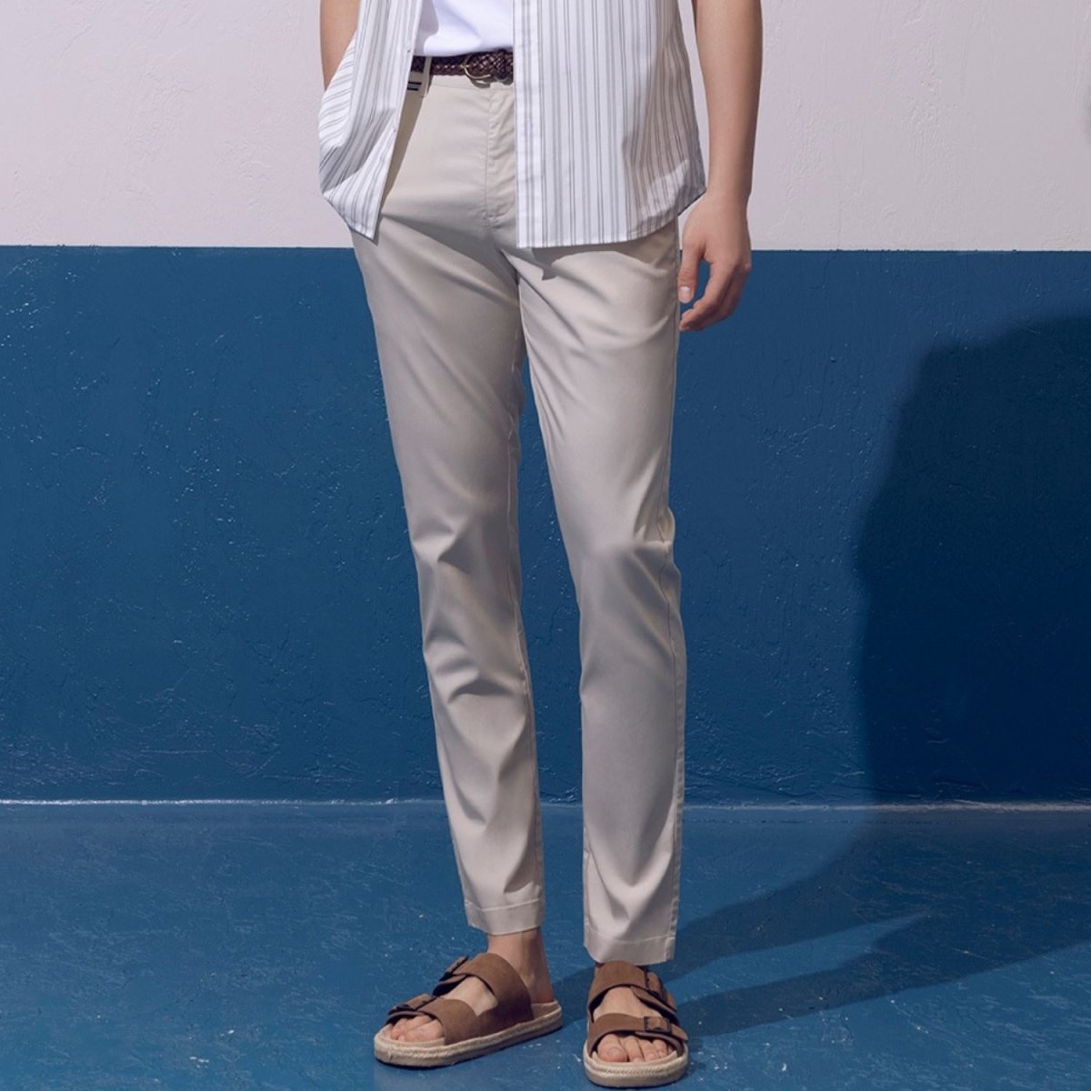 Men's Tapered Khakis - Comfortable Mid - Rise Twill Pants - Giordano