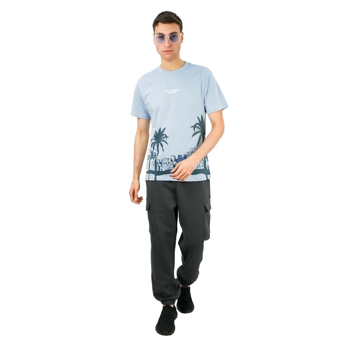 Men's World Without Strangers Print Tee - Slim Fit, Crew Neck, Cotton - Giordano