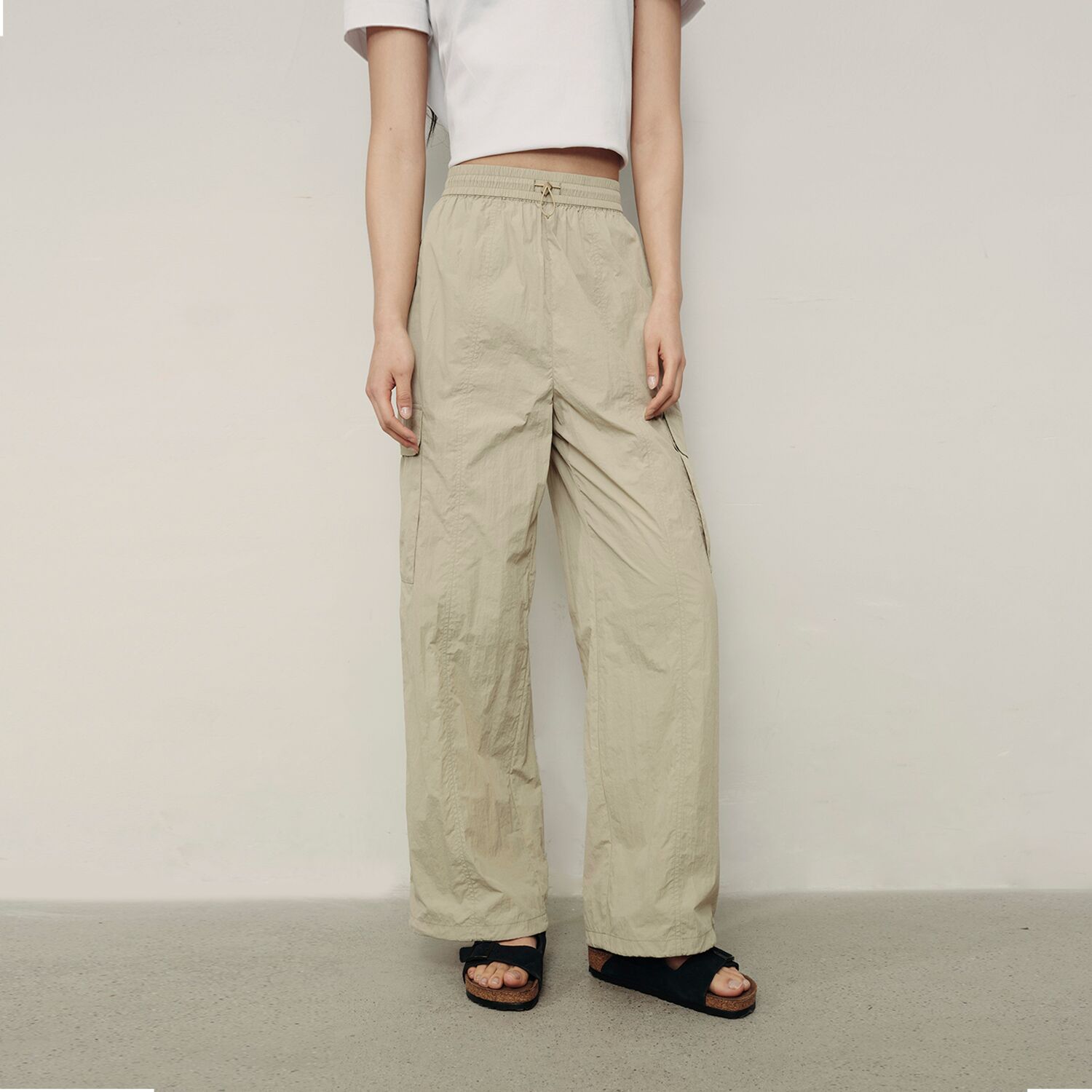 Women's Cropped Nylon Pants | Korea Collection