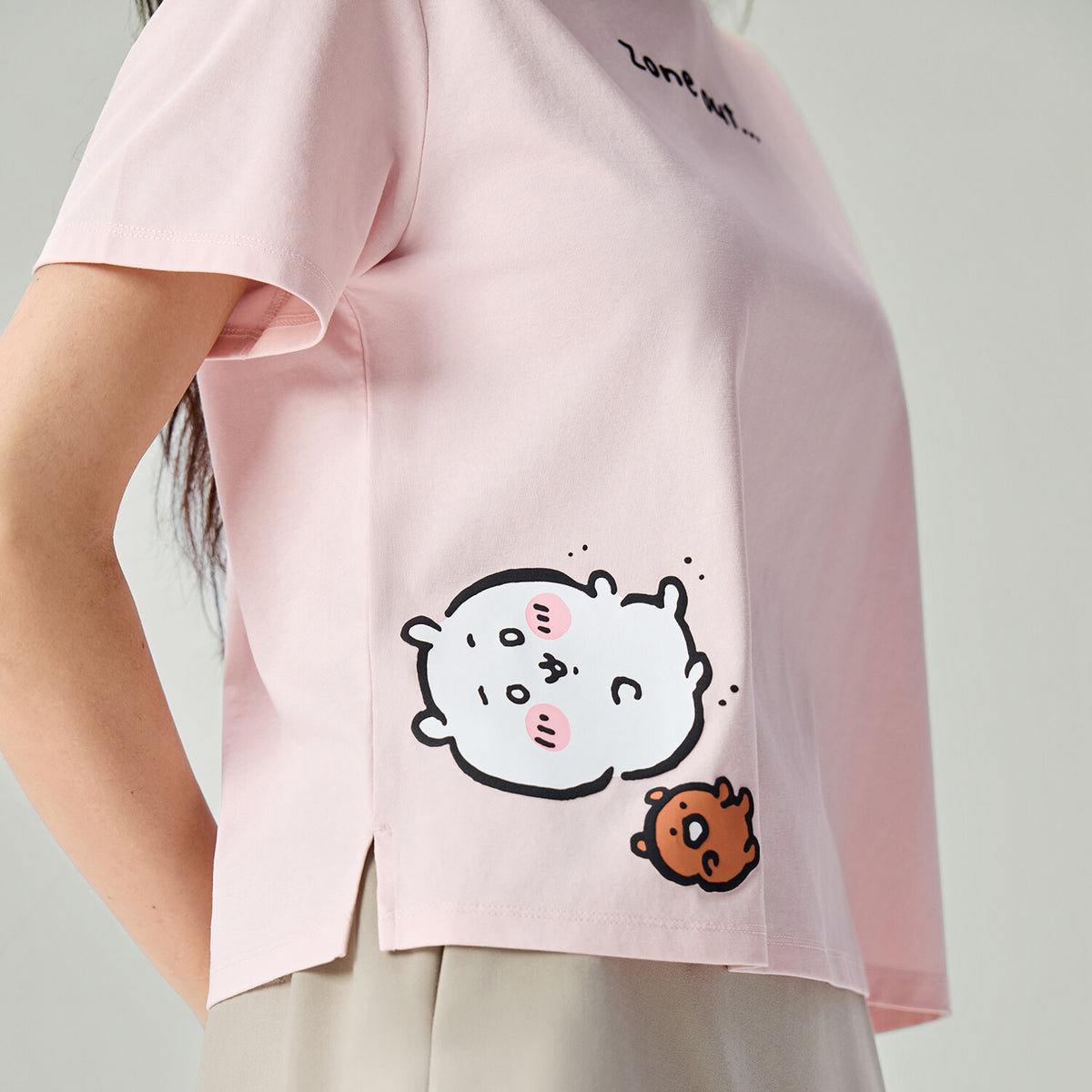 Women's Chiikawa Zone Out  Boyfriend Graphic Tee