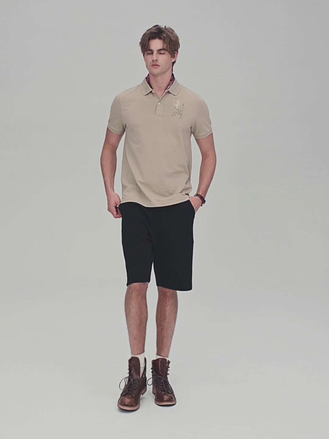 قميص بولو رجالي بقصة ضيقة وتطريز أسد ثلاثي الأبعاد من الليكرا بيكيه