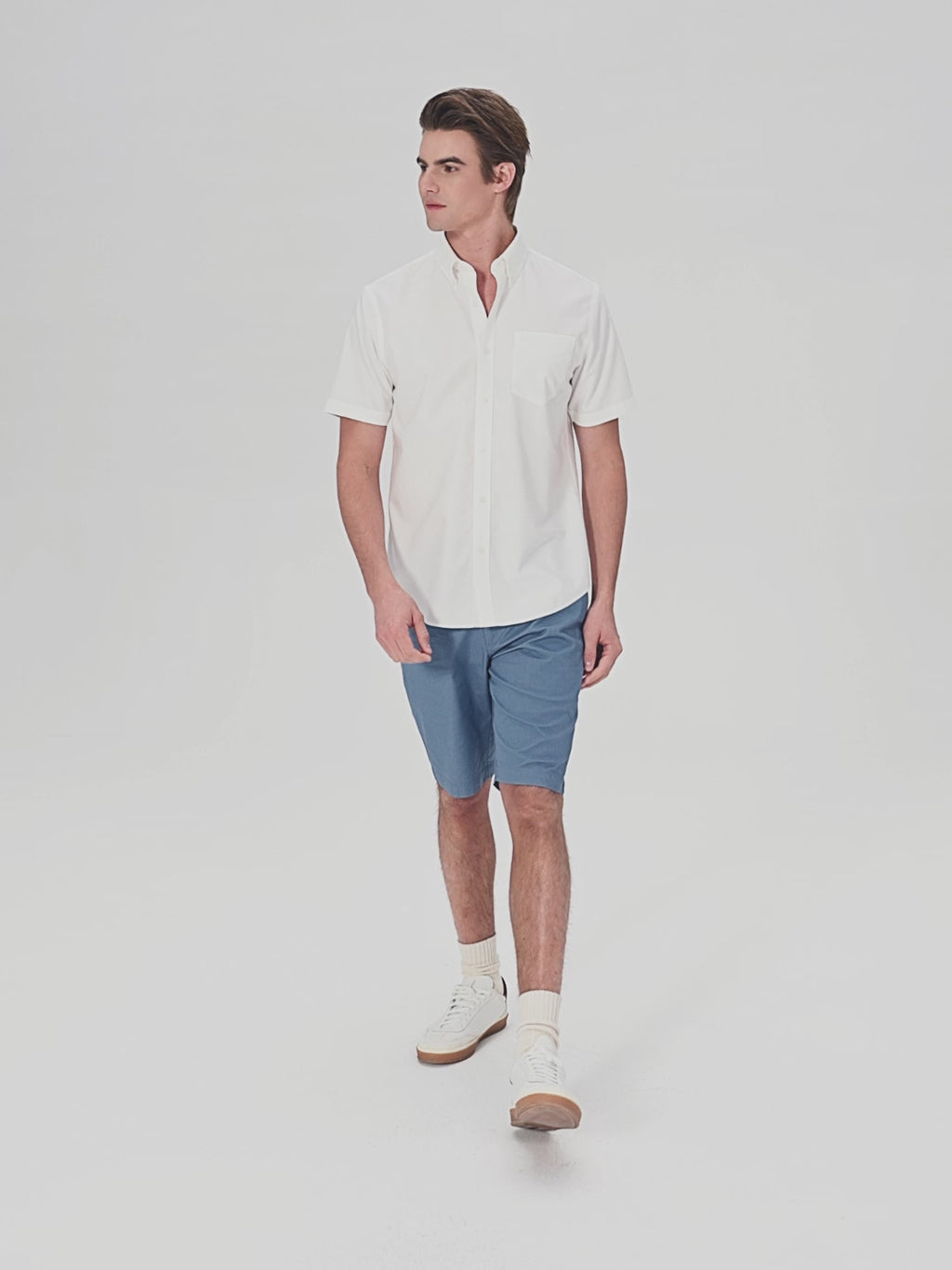 Men's Regular Fit Wrinkle-Free Short Sleeve Oxford Shirt