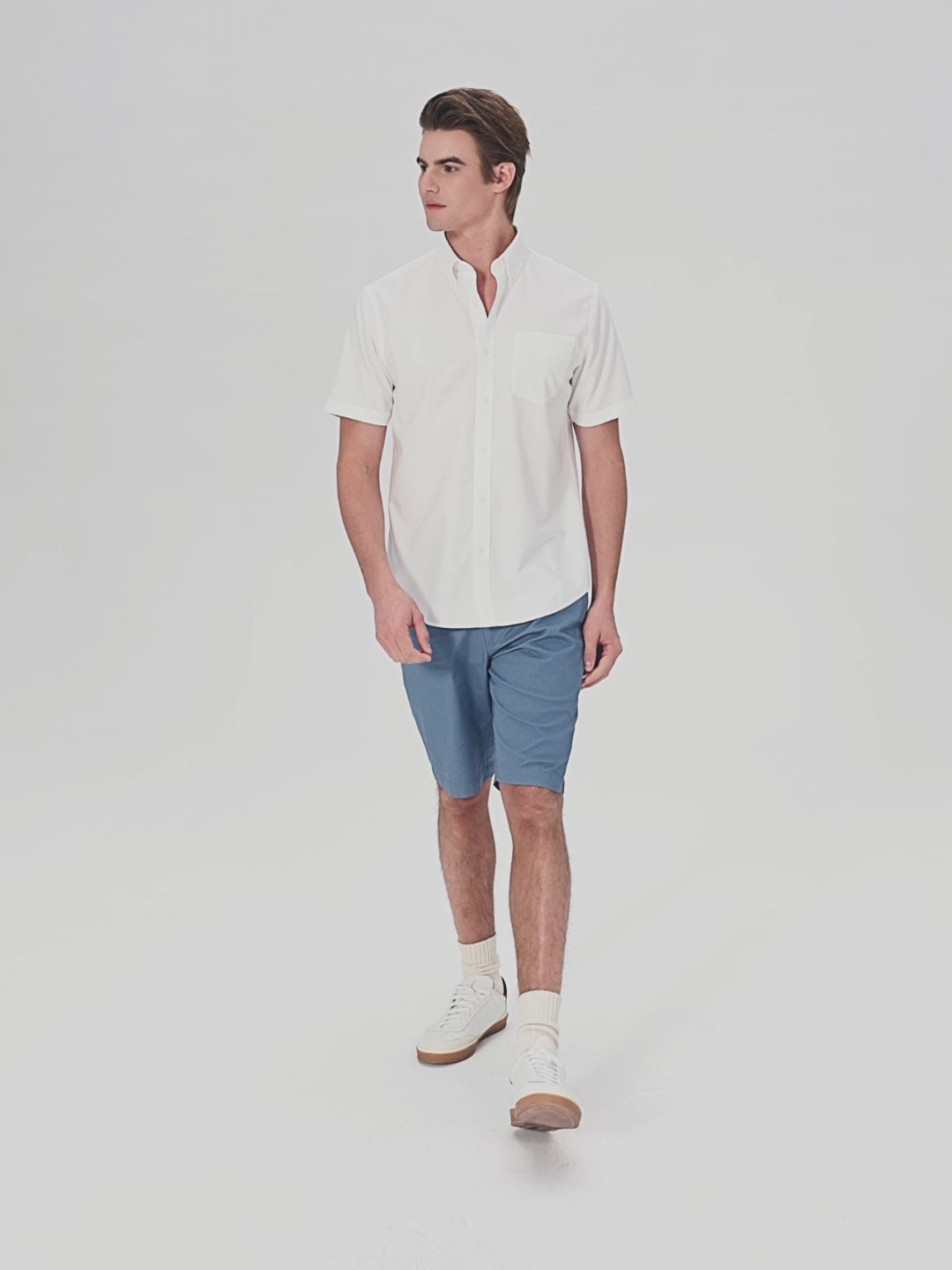 Men's Regular Fit Wrinkle-Free Short Sleeve Oxford Shirt