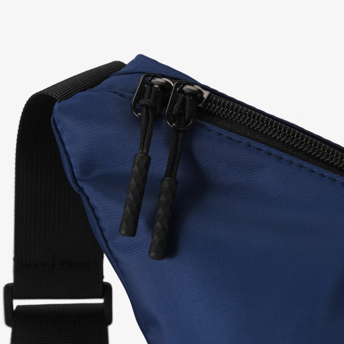 Stylish Polyester Shoulder Bag - Everyday Carry - Giordano