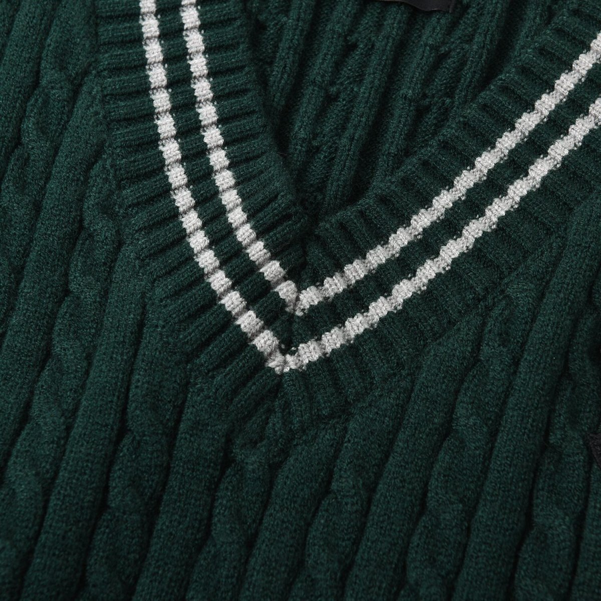 Women Harry Potter Sleeveless V - Neck Cable Knit Sweater Vest - Limited Edition Collection S - Shop Giordano