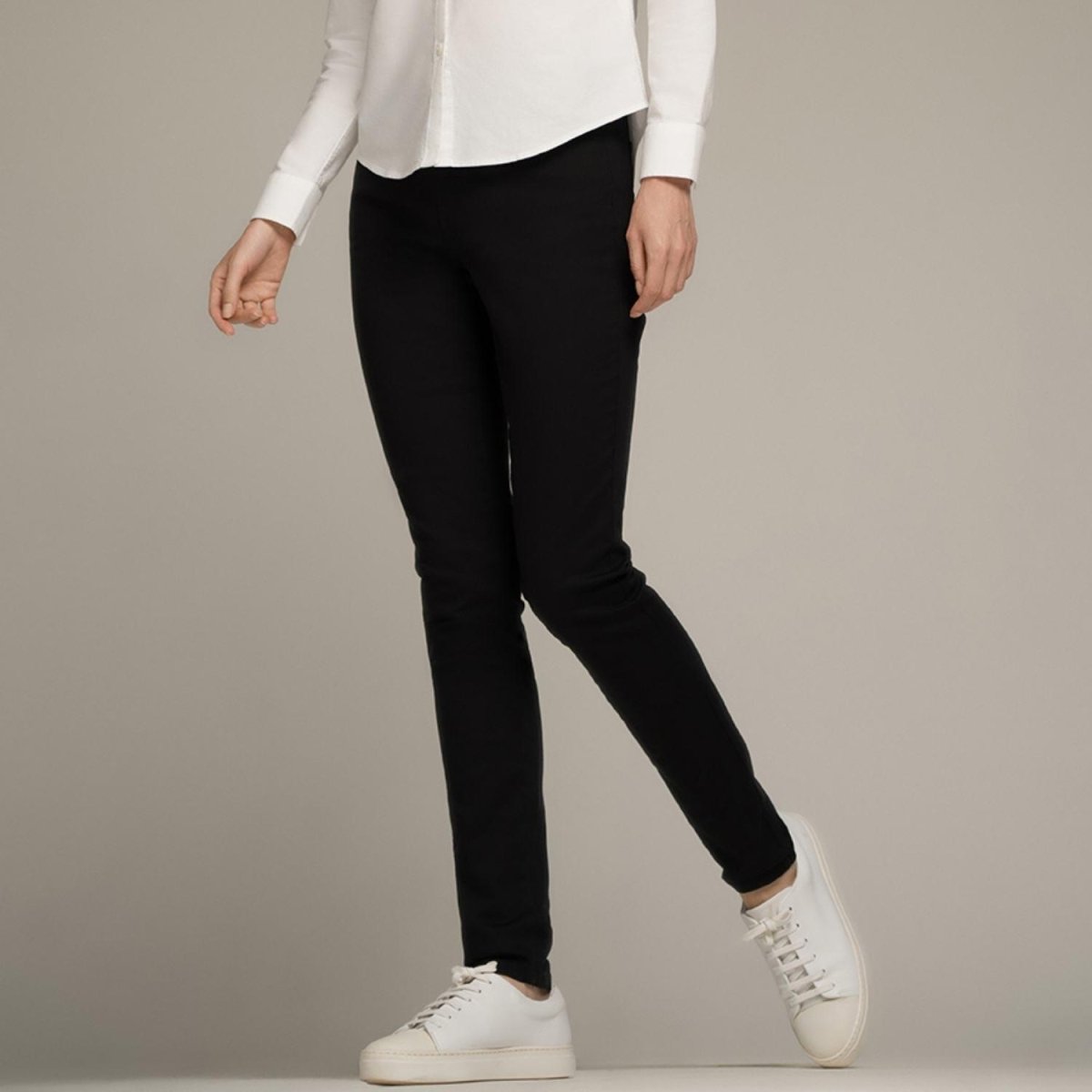 Women's Mid - Rise Slim Tapered Pants - Giordano
