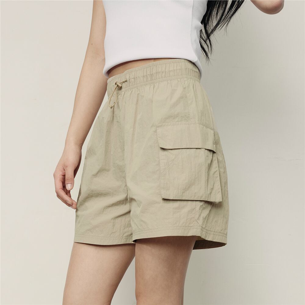 Women's Nylon Plain Weave Shorts | Korea Collection S - Shop Giordano