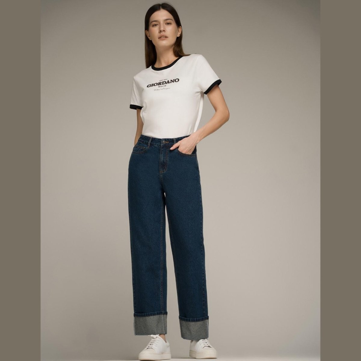 Giordano Women's Signature Print Tee – Comfort Fit Crew Neck - Premium Print Tee